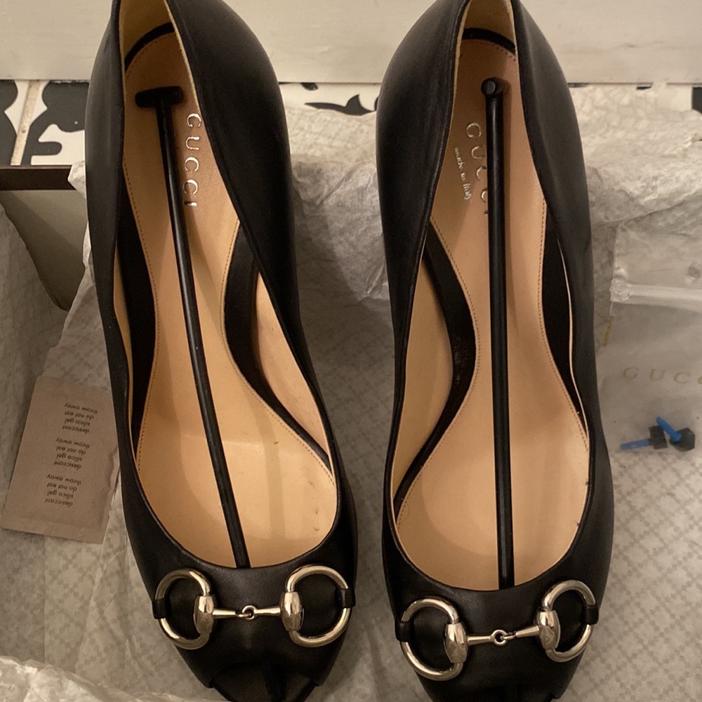 Atlantic Gucci shoes size 9 bran new